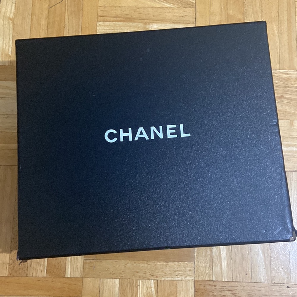 Chanel CC Sneakers| Size 40 - Picture 7 of 8